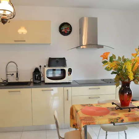 Sr480-033 Appt 3 Pieces 6 Personnes Raphael *