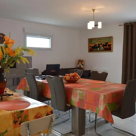 Sr480-033 Appt 3 Pieces 6 Personnes Raphael